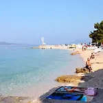 Rooms With A Parking Space Makarska - 6778
